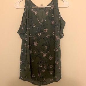Shoulder cut off top